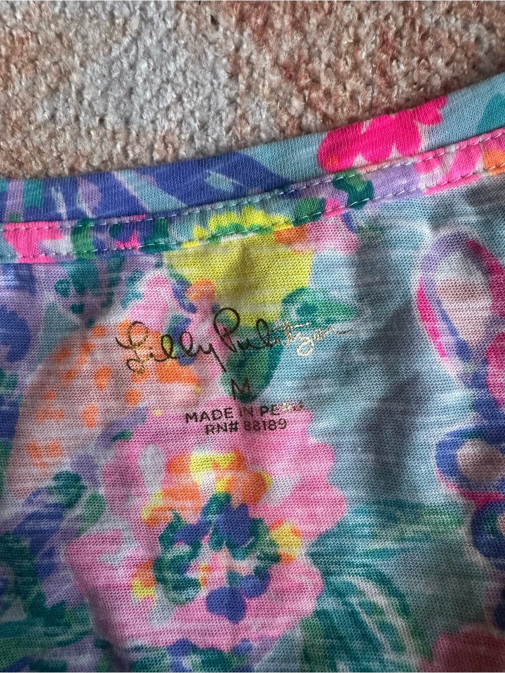 NWOT Lilly Pulitzer Etta V-neck tshirt me and my zest cactus floral print 001504 - Picture 3 of 5